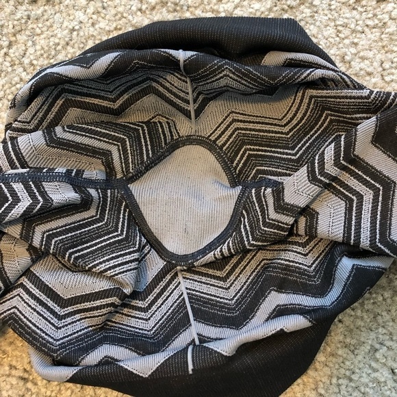 Lululemon ebb to street leggings black gray chevron size 6 - Picture 8 of 11